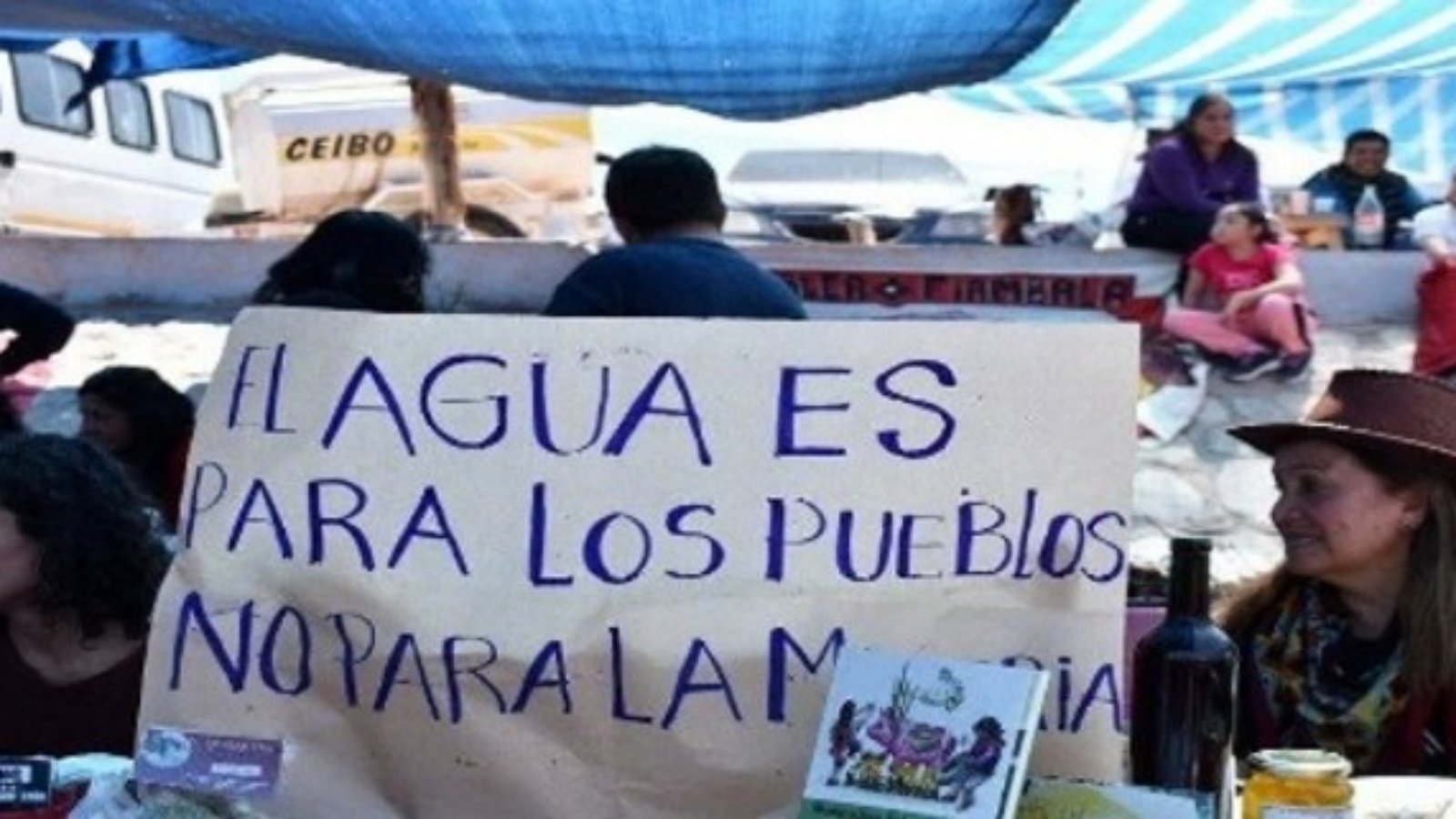 El-agua-es-para-los-pueblos
